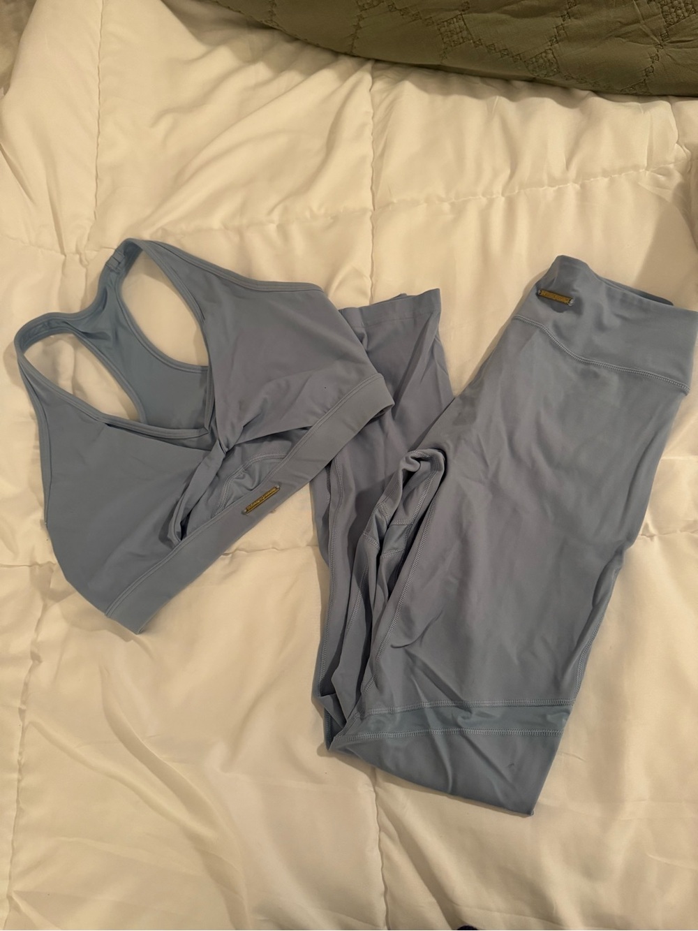 Gymshark x Whitney SimmonsLight Blue Seamless Racerback Sports Bra and leggings